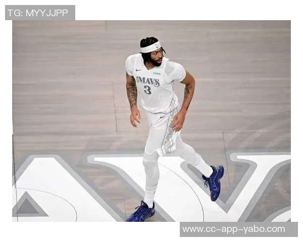 明日独行侠迎战爵士浓眉因左小腿受伤出战存疑