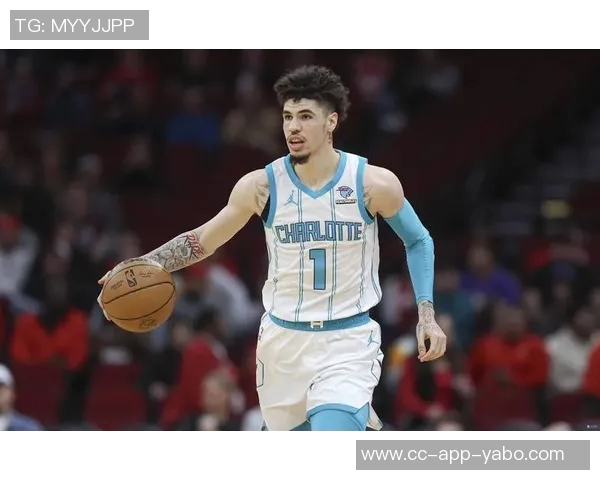 拉梅洛鲍尔三分球火力全开16投10中砍下28分4篮板13助攻1抢断表现惊艳